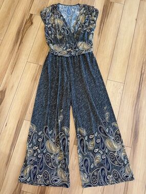 Paisley-Trim Wide Leg Jumpsuit in Navy and Gold